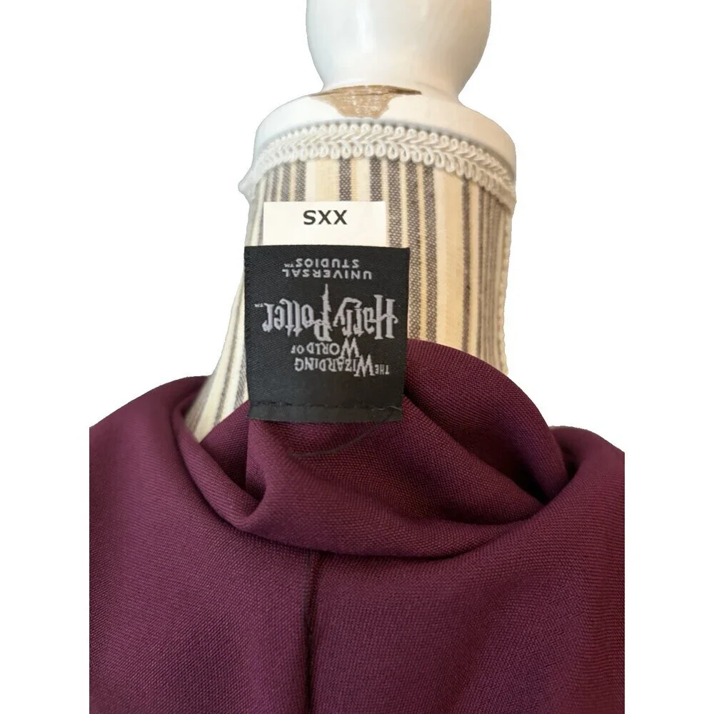 Gryffindor Adult Size XXS Wizarding World of Harry Potter Universal Studios Robe